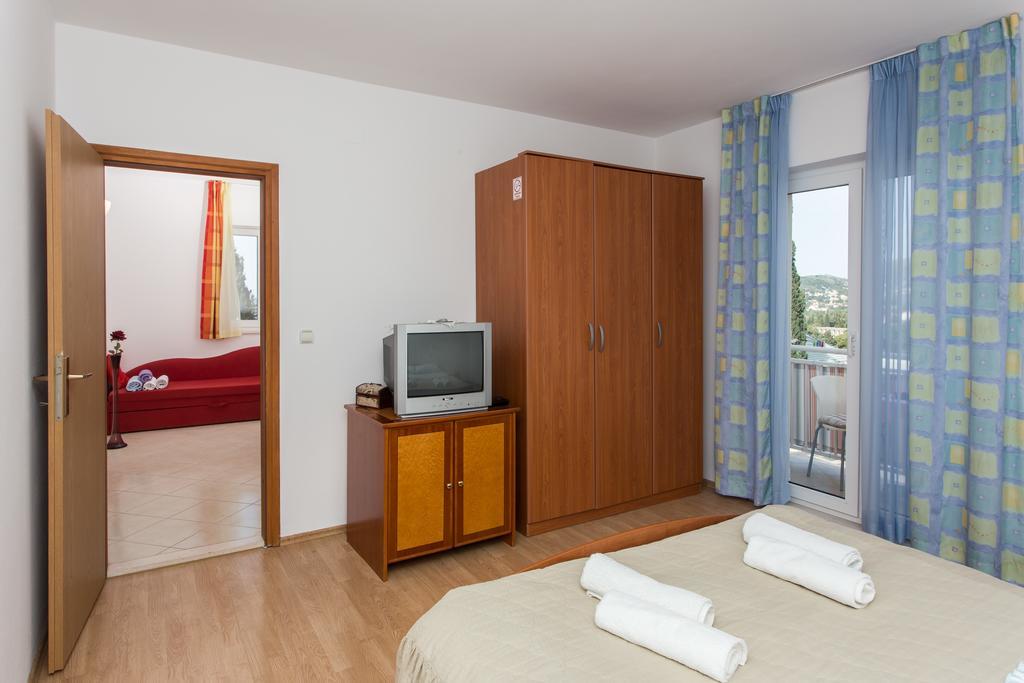 Apartments Mira مْليني المظهر الخارجي الصورة