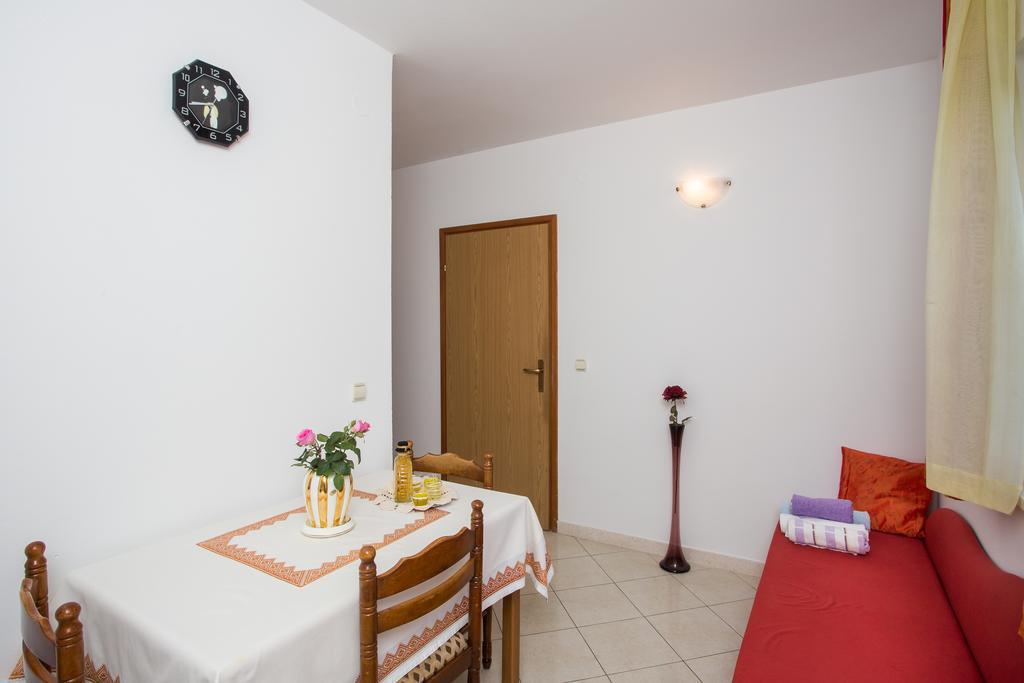 Apartments Mira مْليني المظهر الخارجي الصورة